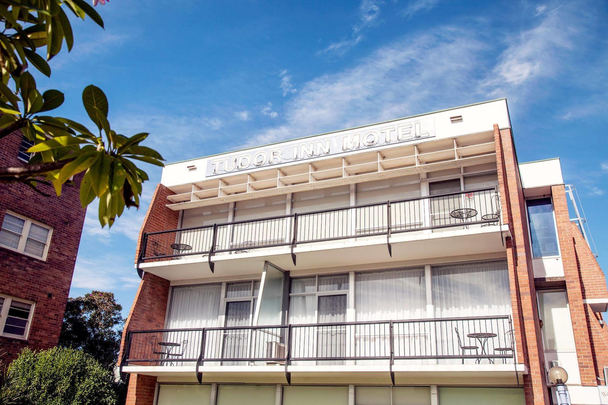 Tudor Inn Νιούκασλ Εξωτερικό φωτογραφία