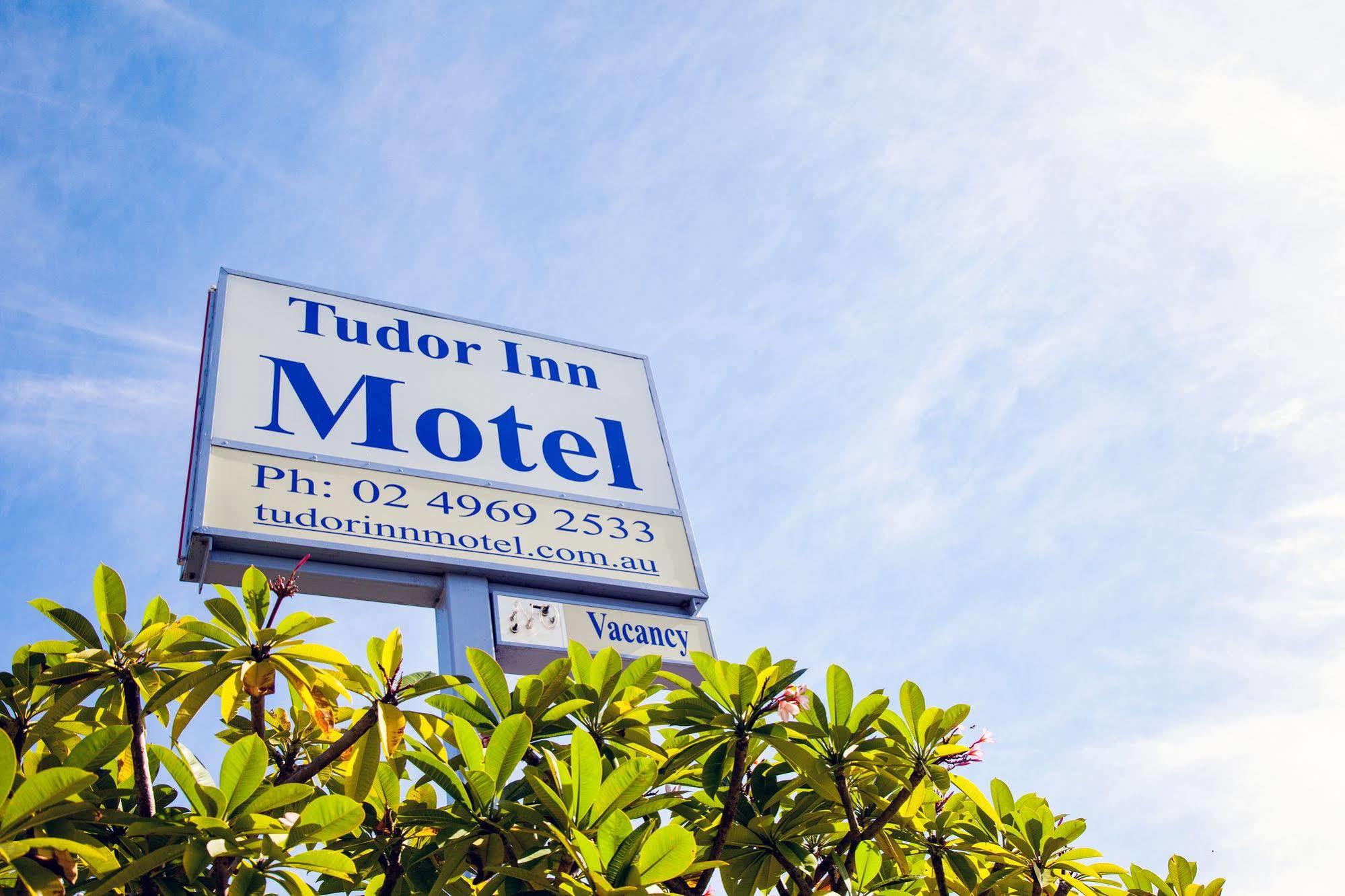 Tudor Inn Νιούκασλ Εξωτερικό φωτογραφία